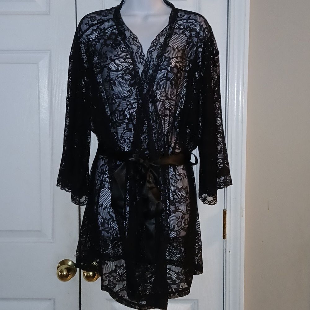 Lovehoney lingerie flaunt me floral lace robe Plus Size  1X  NWT